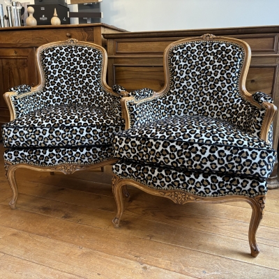 Bregère Louis XV velours Léopard  Camengo