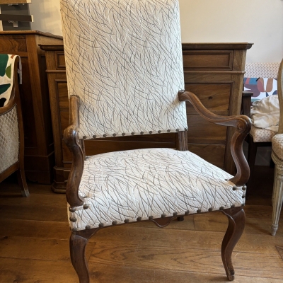 fauteuil régence tissu velours brodé Casamance 