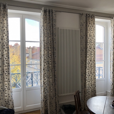 Rideau lin doublé tête œillet tissu Jane Churchill brodé  tringle Houles Houles